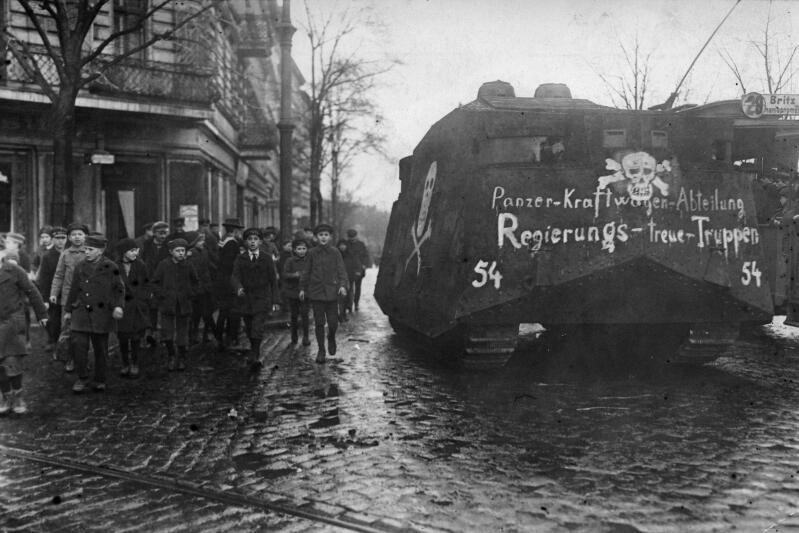 Panzer der reaktion&auml;ren Freikorpstruppen