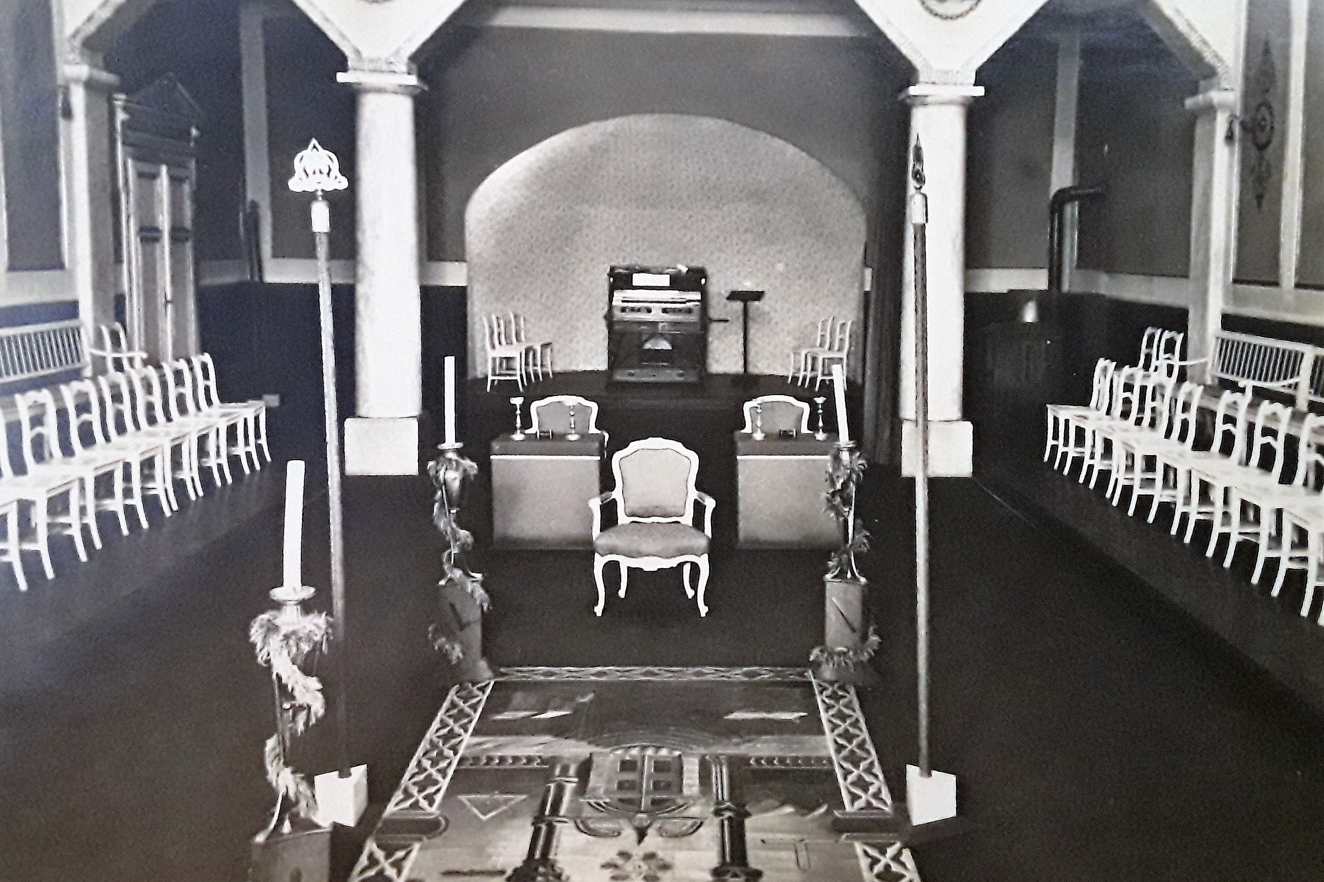 Sitzungsraum des Ordens: Platz des Meisters vom Stuh