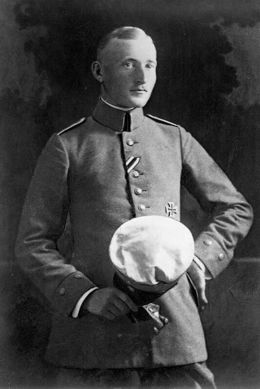 Zum Tode durch Erschie&szlig;en verurteilt